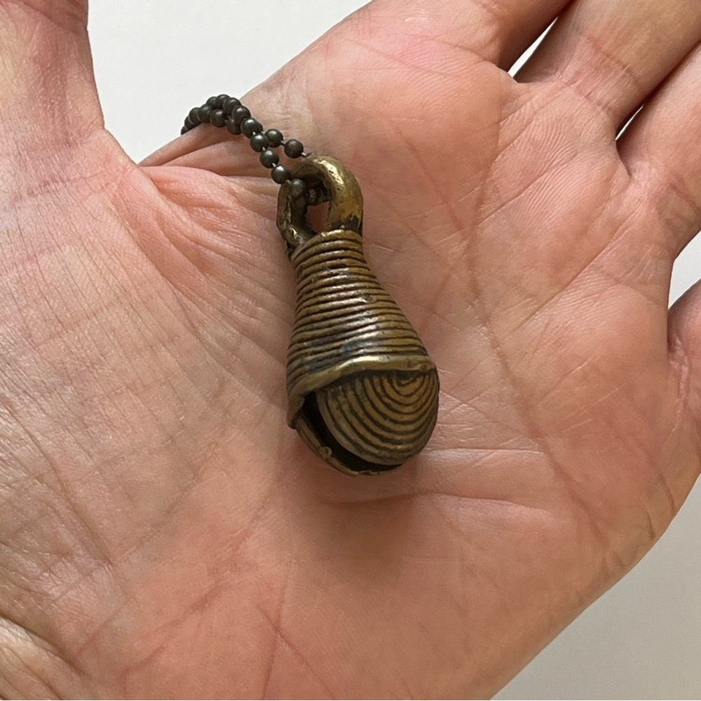 Antique Brass Pendant Necklace - Picture 4 of 6
